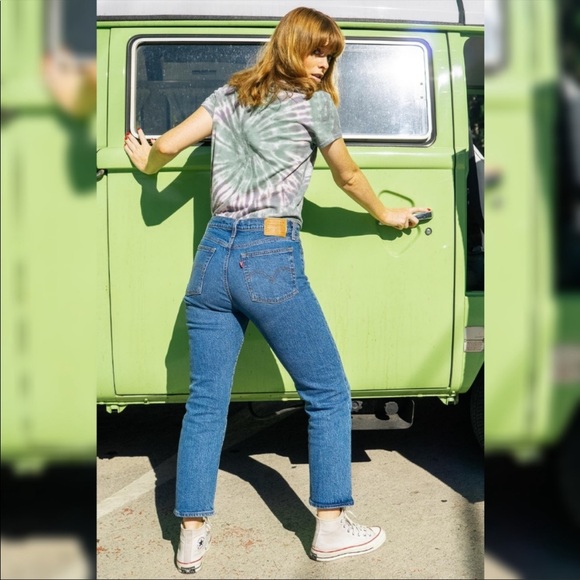 ❤️❤️❤️ SALE LEVI'S® PREMIUM Wedgie Fit Straight Women's Jeans - Picture 2 of 16